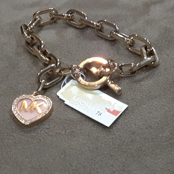 Michael Kors Logo Heart Charm Bracelet Heavy Chainlink Toggle Rose Gold NWT - Picture 2 of 8